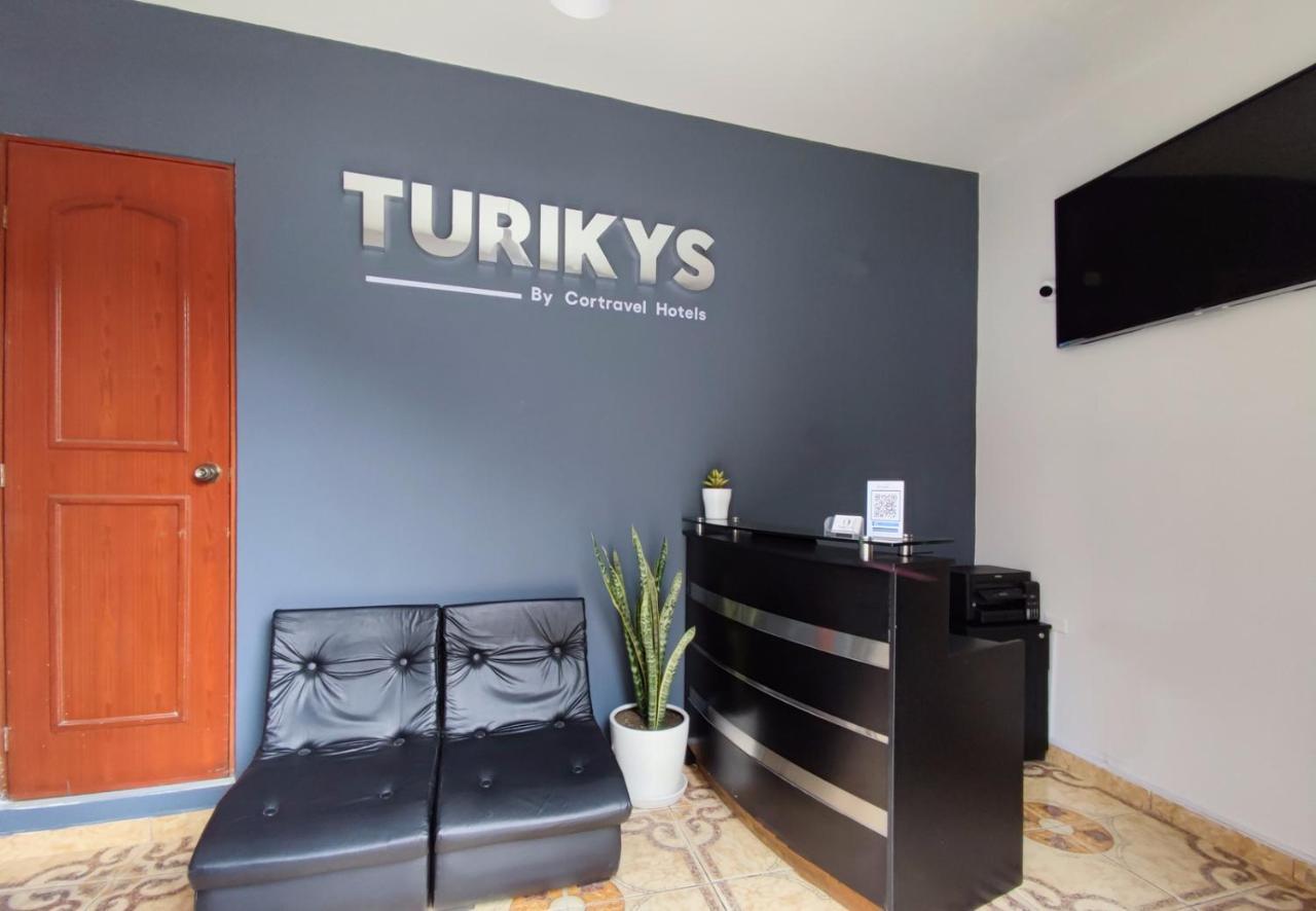 Hotel Turikys Чурин Екстериор снимка