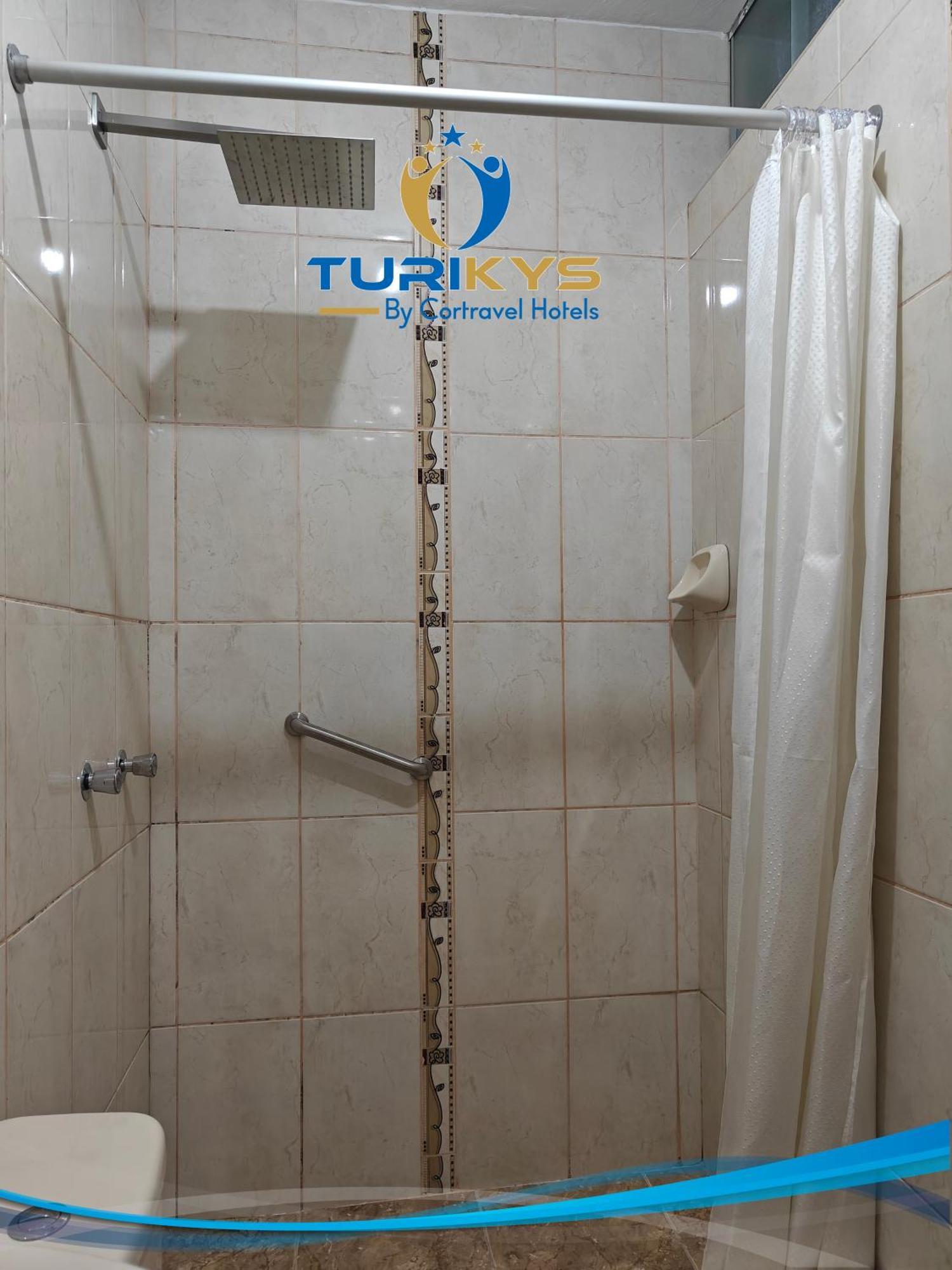 Hotel Turikys Чурин Стая снимка